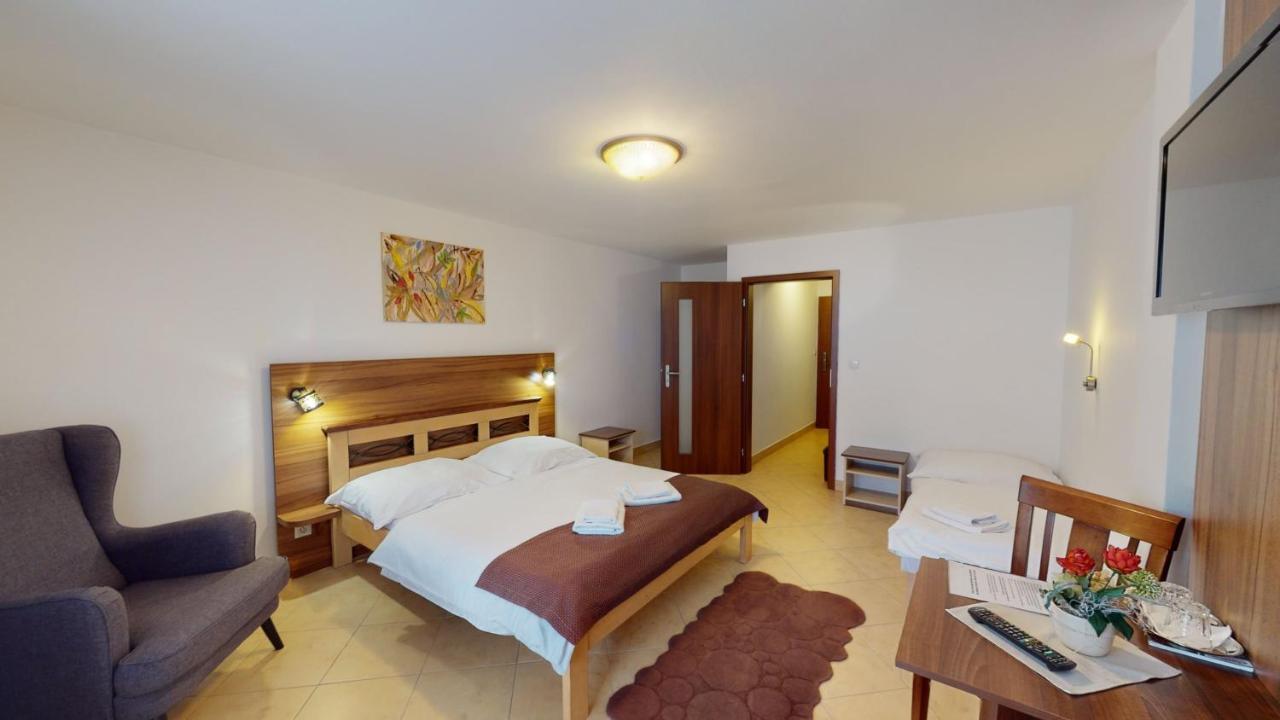 Garni Hotel Fatra Терхова Экстерьер фото