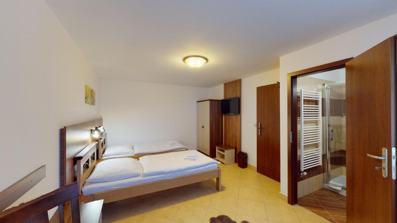 Garni Hotel Fatra Терхова Экстерьер фото